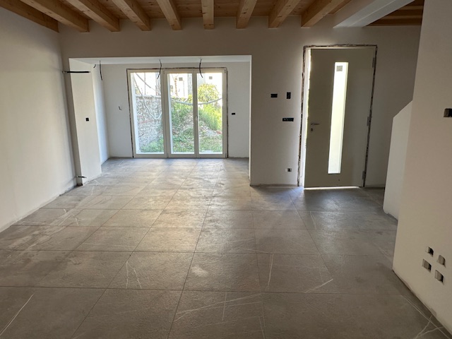 Media numero 4 di Casa in linea in Vendita a Udine