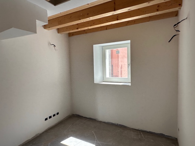 Media numero 6 di Casa in linea in Vendita a Udine