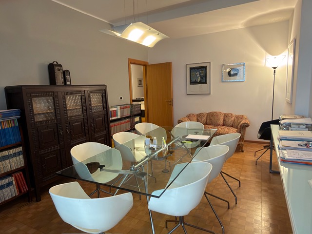 Media numero 2 di Via Gorghi - Bicamere biservizi con autorimessa