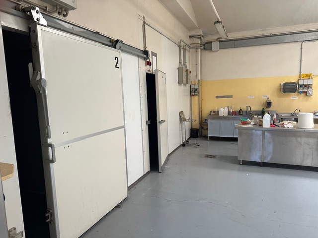 Media numero 15 di Pasian di Prato - Ristorante con laboratorio e magazzino