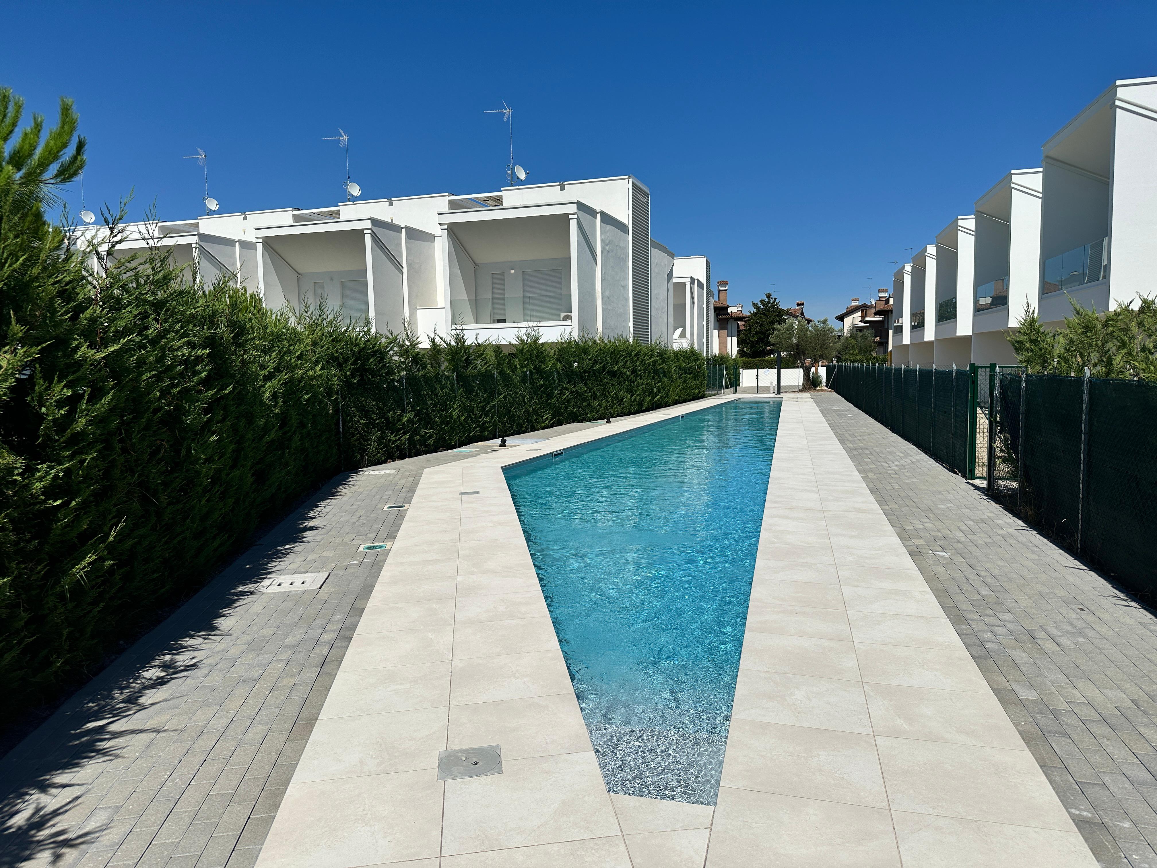 Media numero 2 di Lignano Sabbiadoro - Nuova villa a schiera di testa