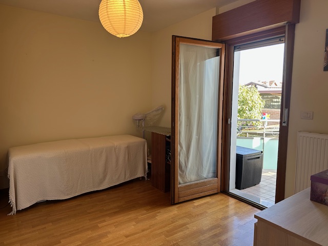 Media numero 7 di Via Castions - Tricamere ultimo piano