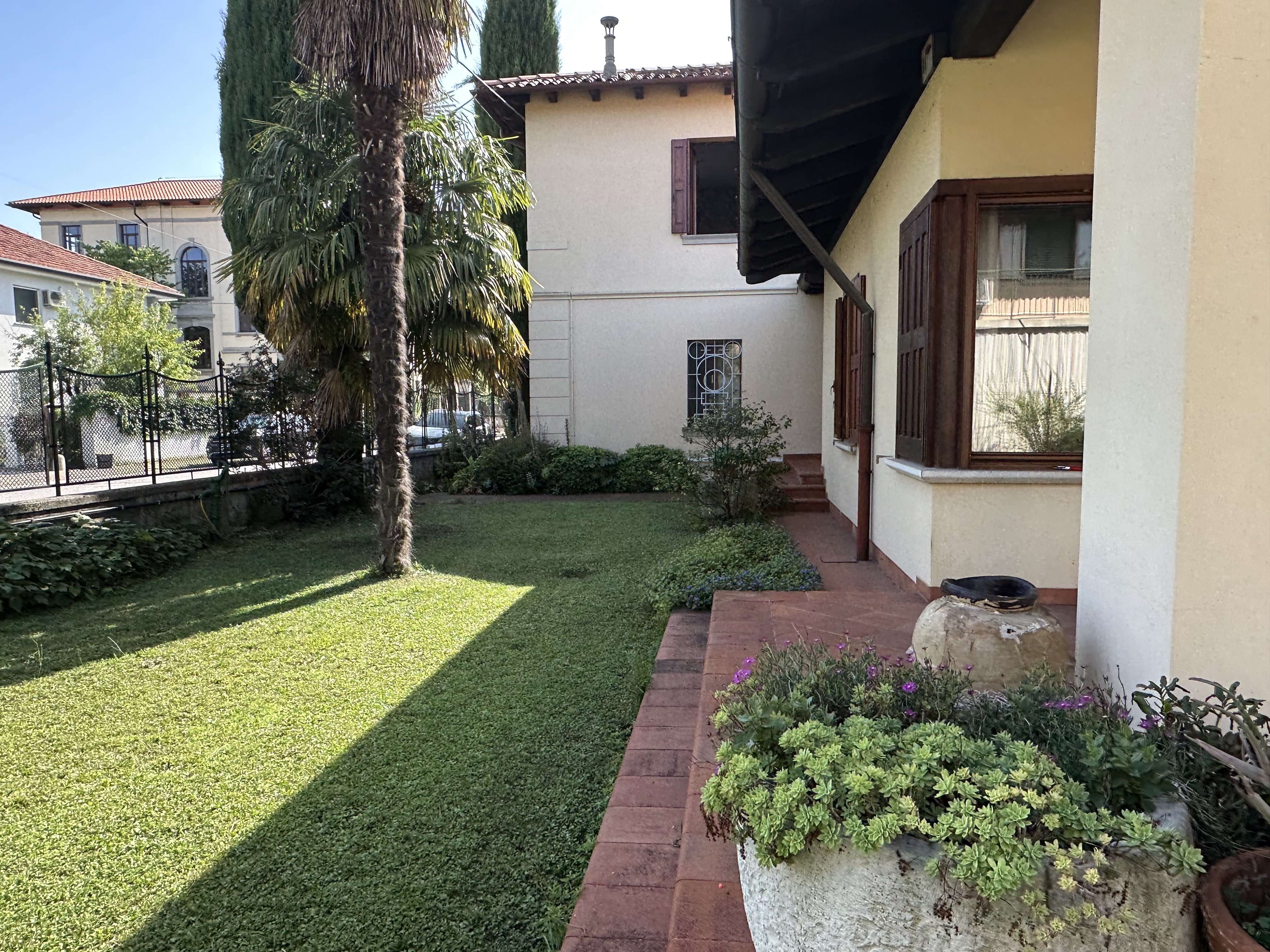 Media numero 2 di Interni viale Trieste - Casa con giardino e dependance