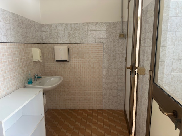 Media numero 20 di Capannoni con appartamento