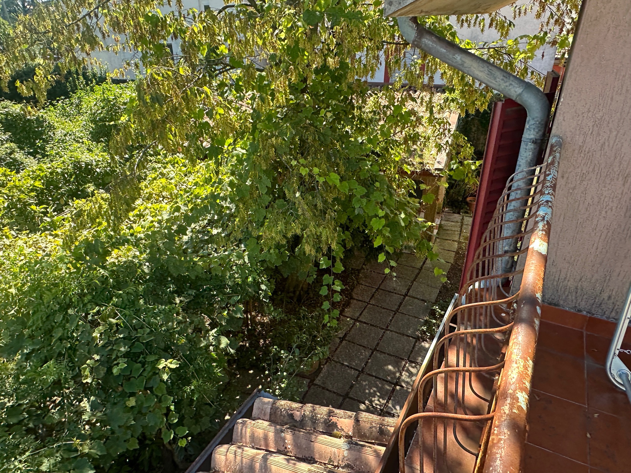 Media numero 12 di Via Buttrio interni  - Casa indipendente