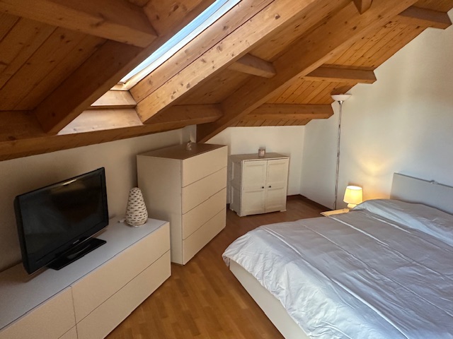 Media numero 17 di Via Castions - Tricamere ultimo piano