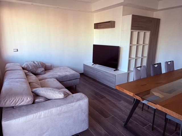 Media numero 4 di Zona Ospedale - Bicamere più studio ristrutturato