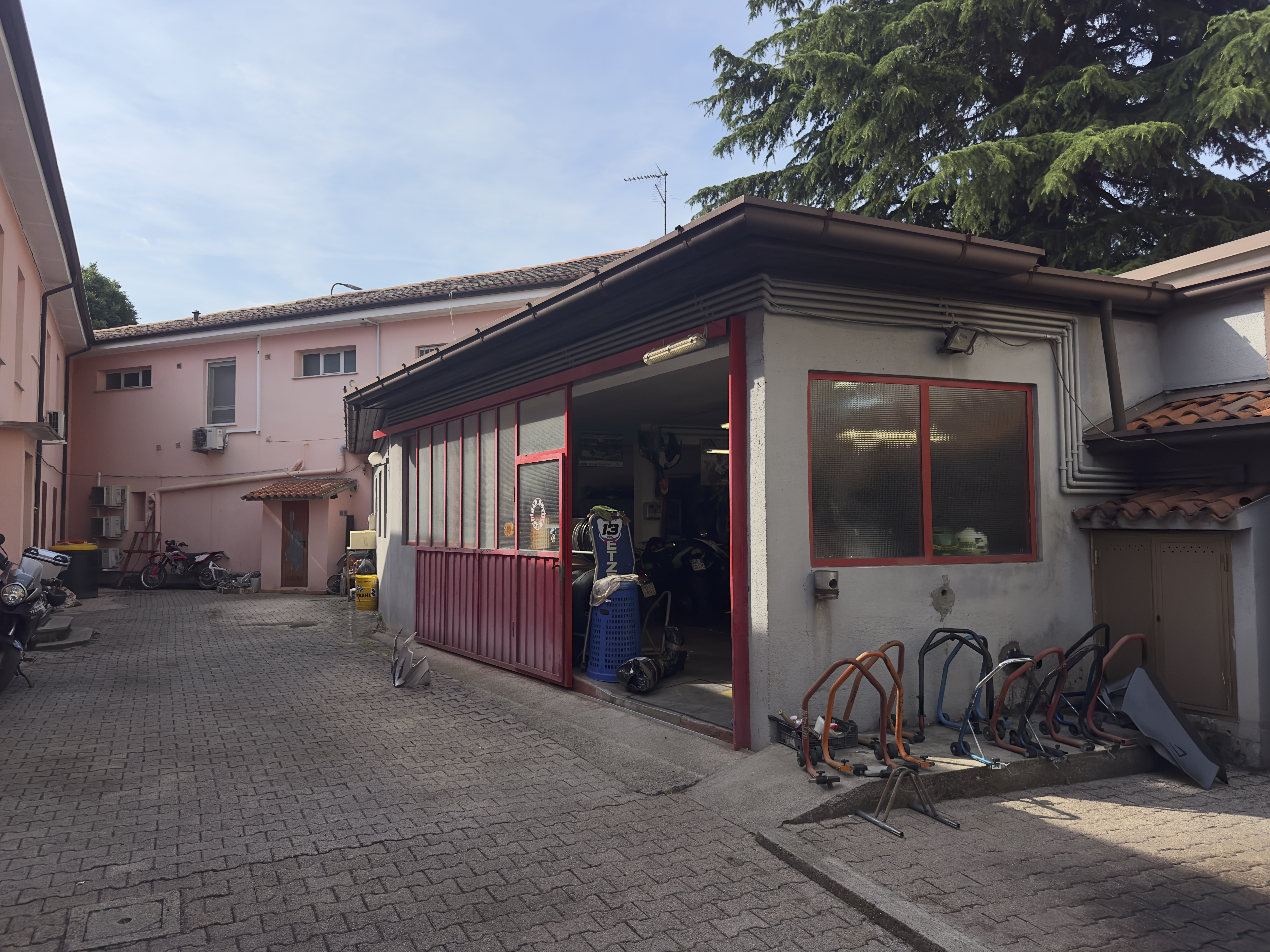 Media numero 4 di Zona Planis - Tre unità immobiliari