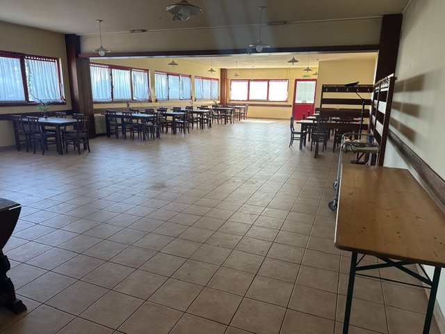 Media numero 4 di Pasian di Prato - Ristorante con laboratorio e magazzino