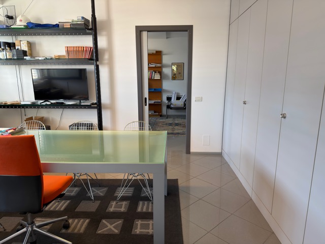 Media numero 6 di Via Tavagnacco  -  Ufficio