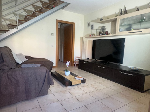 Media numero 3 di Via Castions - Tricamere ultimo piano