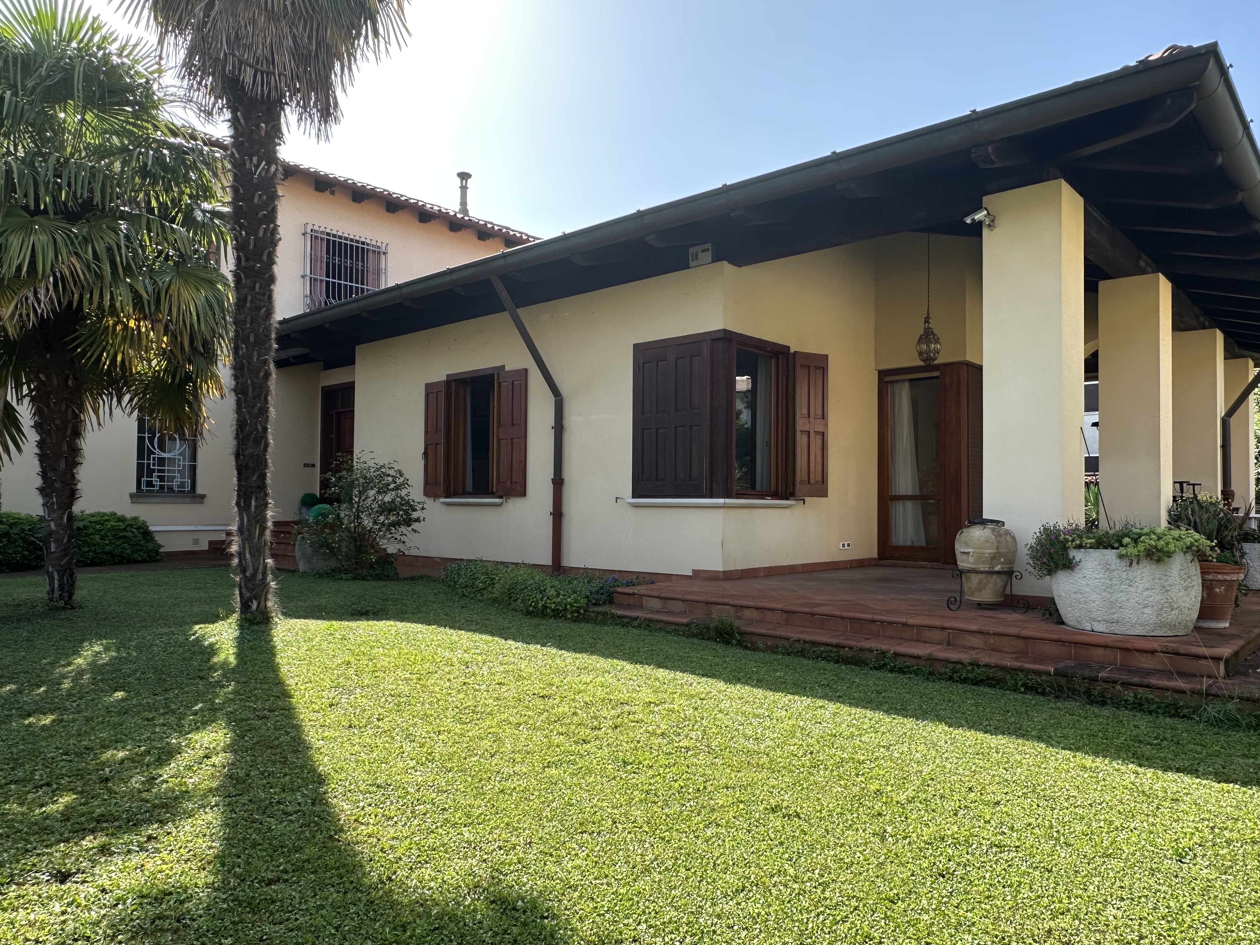 Immagine di Interni viale Trieste - Casa con giardino e dependance