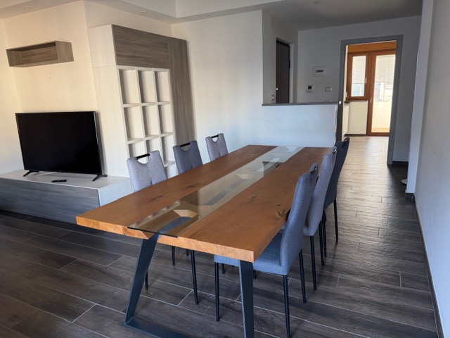 Media numero 5 di Zona Ospedale - Bicamere più studio ristrutturato