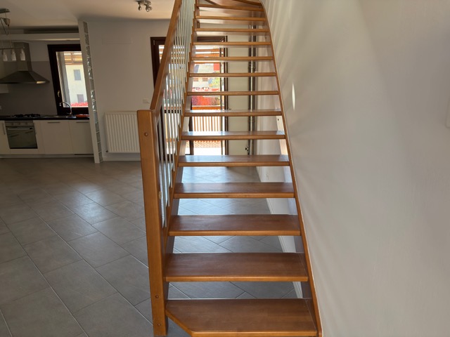 Media numero 22 di Bicamere su due livelli in classe B