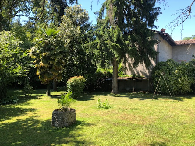 Media numero 4 di Moruzzo - Villa con ampio parco