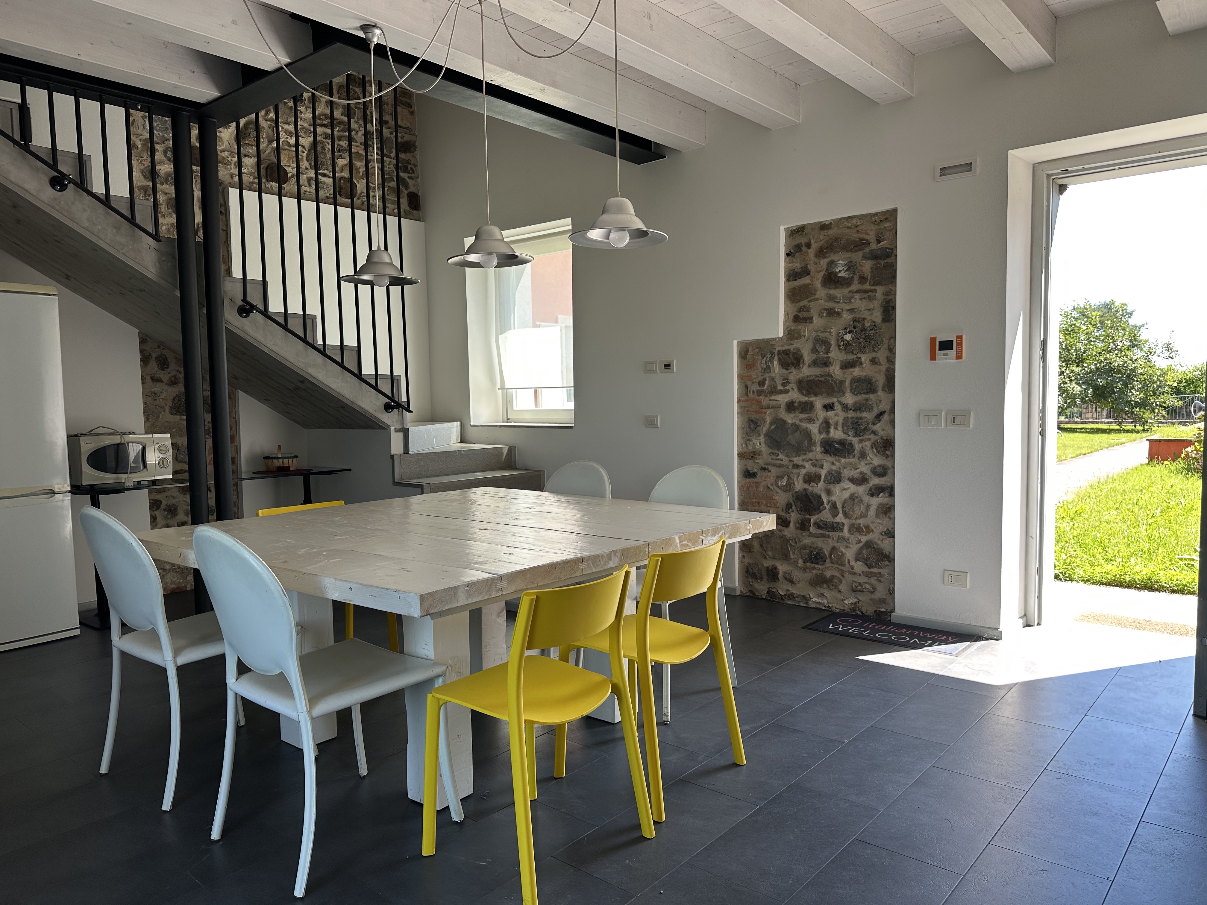 Media numero 2 di Tricesimo - Casa in corte