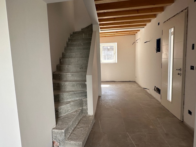 Media numero 6 di Casa in linea in Vendita a Udine