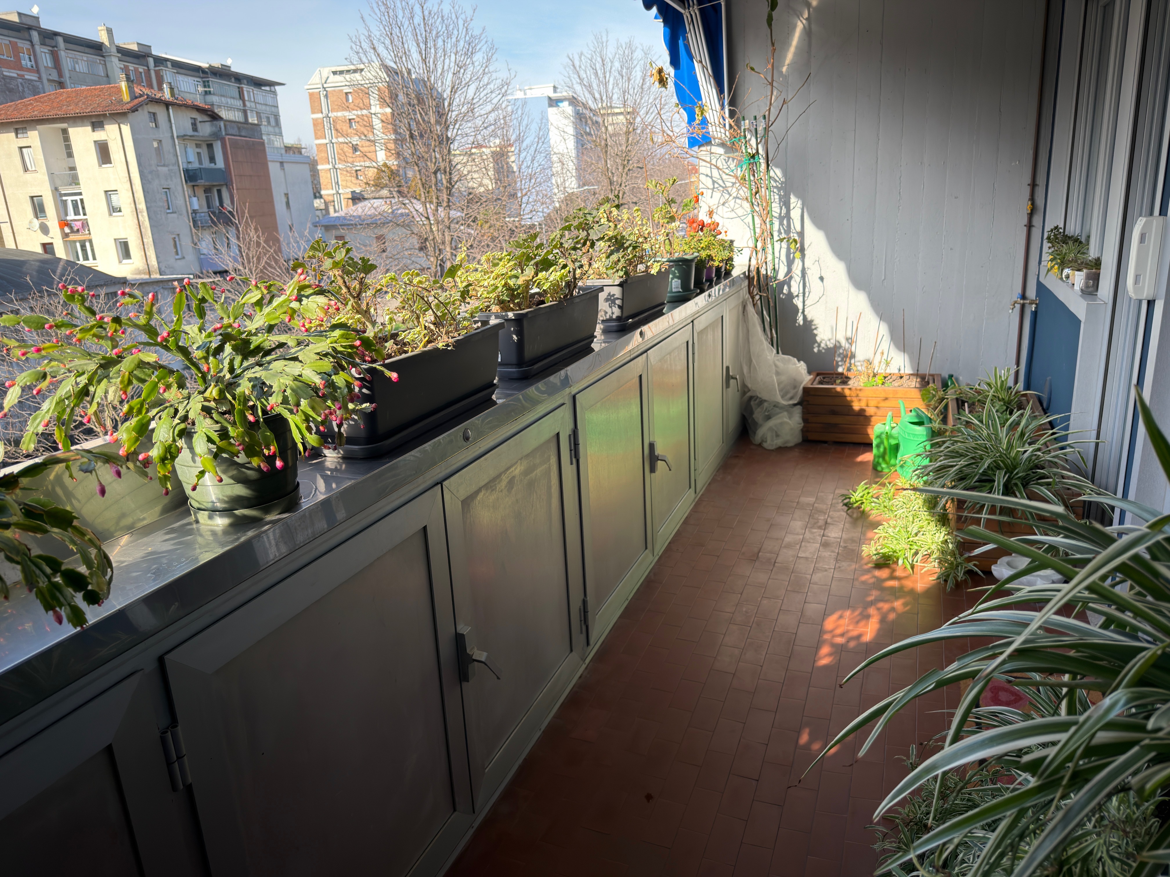 Media numero 8 di Via Grazzano - Tricamere biservizi ristrutturato, garage.